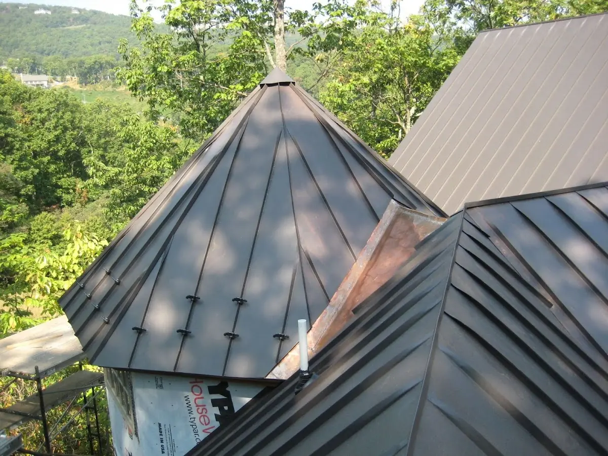 Professional Shingle Replacement & Repair by Craftsman Roofing in Elmhurst